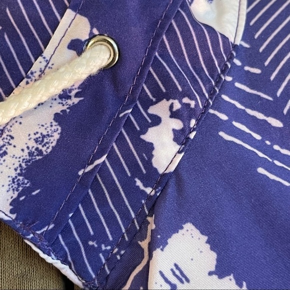 𝅺vintage Duffel 90s Y2K purple & white abstract jacket - Picture 6 of 7